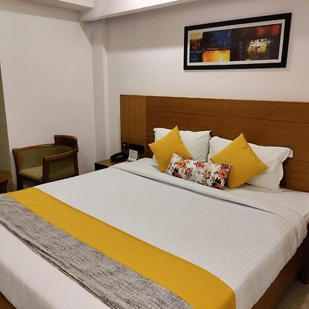 Hotel Park Residency Calicut Exteriör bild