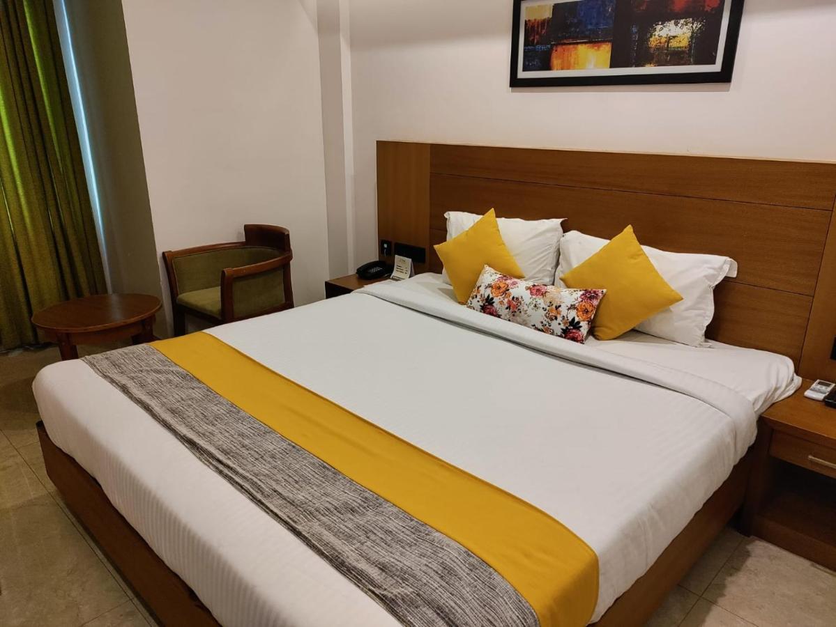 Hotel Park Residency Calicut Exteriör bild