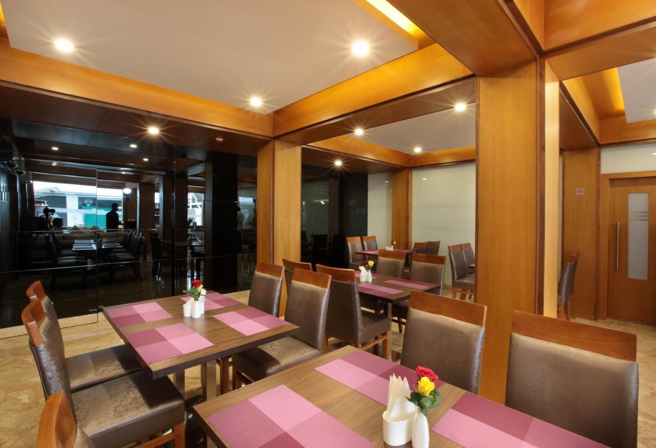 Hotel Park Residency Calicut Exteriör bild